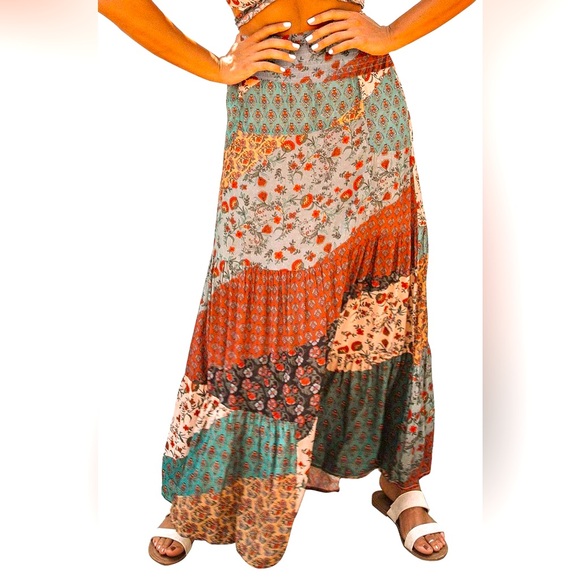 Happy Sailed Dresses & Skirts - NWOT Happy Sailed Medium Floral Print Boho Maxi Skirt